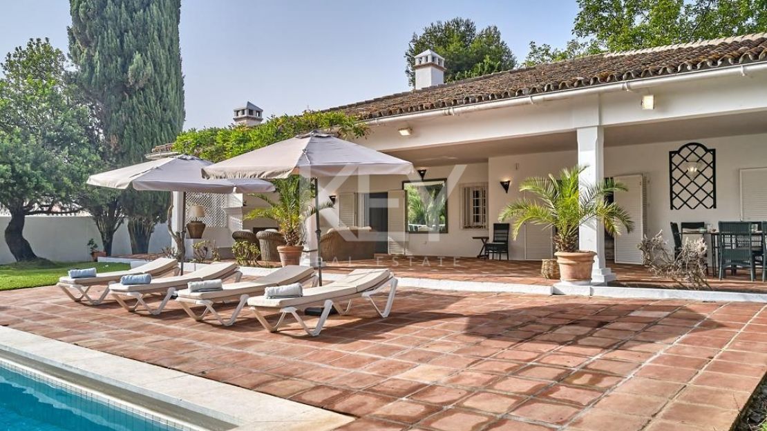 Grandiose Andalusian style villa for sale in Casasola, Estepona