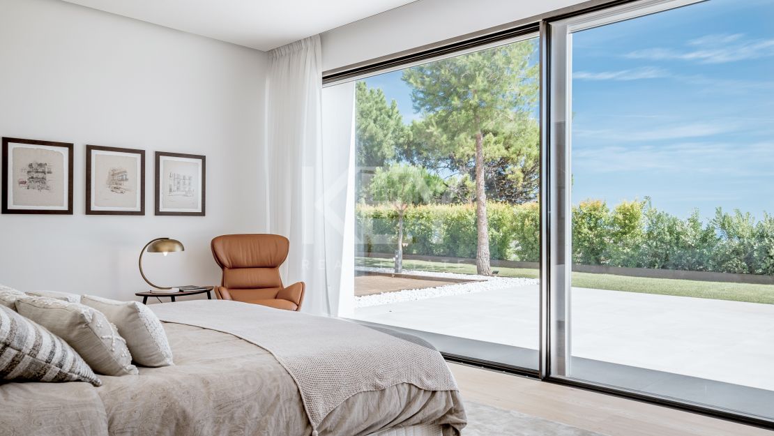 Lujosa Villa en Venta en Marbella Club Golf Resort con Impresionantes Vistas Panorámicas