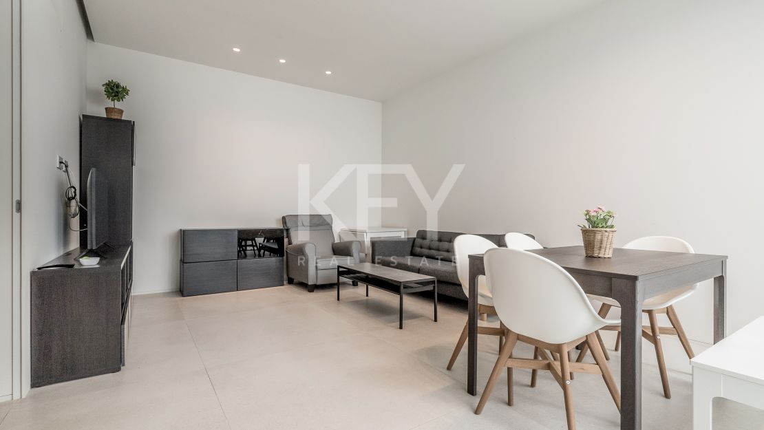 Lujosa Villa en Venta en Marbella Club Golf Resort con Impresionantes Vistas Panorámicas