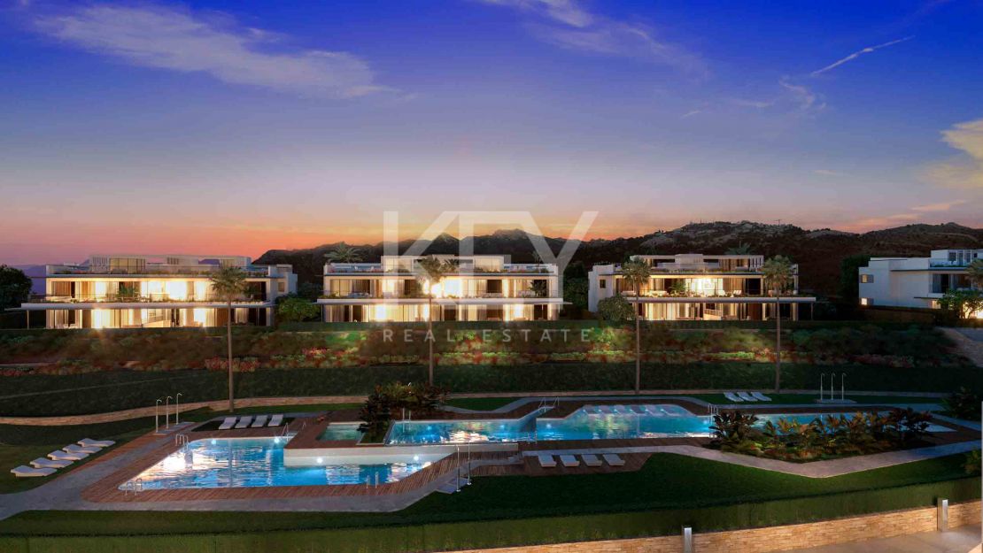 Apartamento de Lujo en Urbanización Cerrada en Venta en Santa Clara, Marbella Este