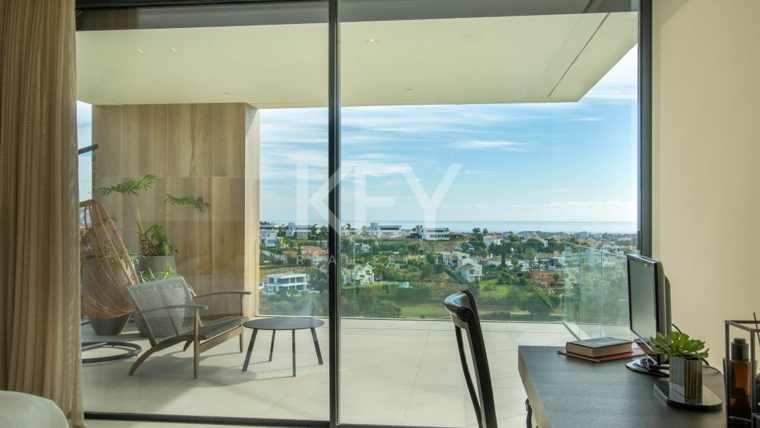 Villa contemporánea de lujo con vistas panorámicas en venta en La Alqueria, Benahavis