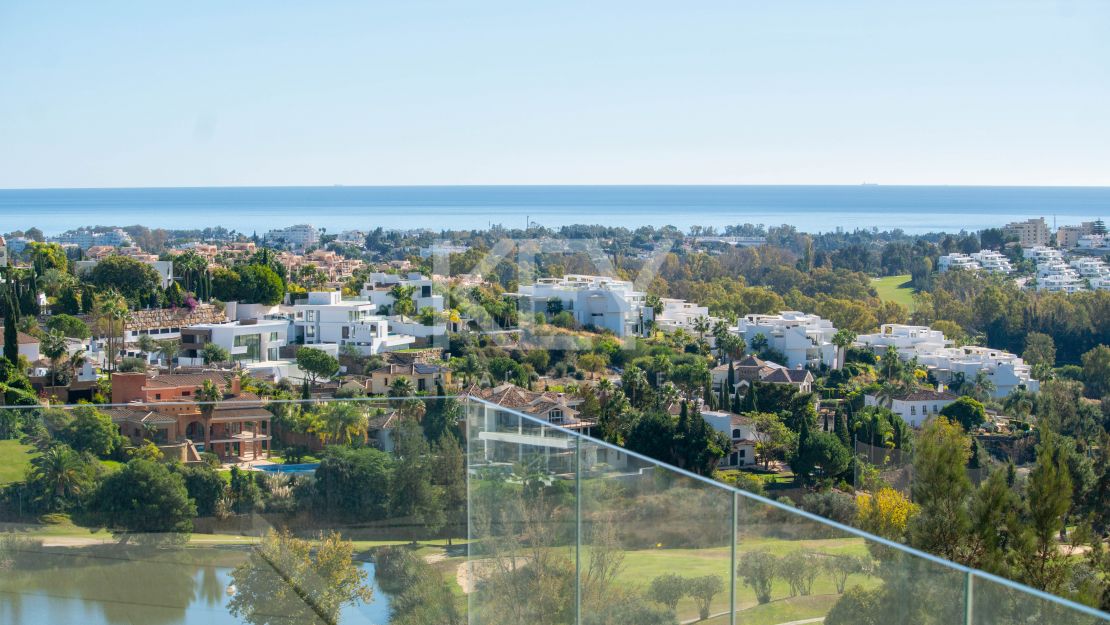 Villa contemporánea de lujo con vistas panorámicas en venta en La Alqueria, Benahavis