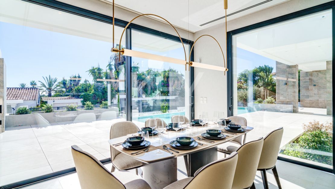 Fabulosa Villa en Venta en Marbesa, Elvira Cerca de la Playa