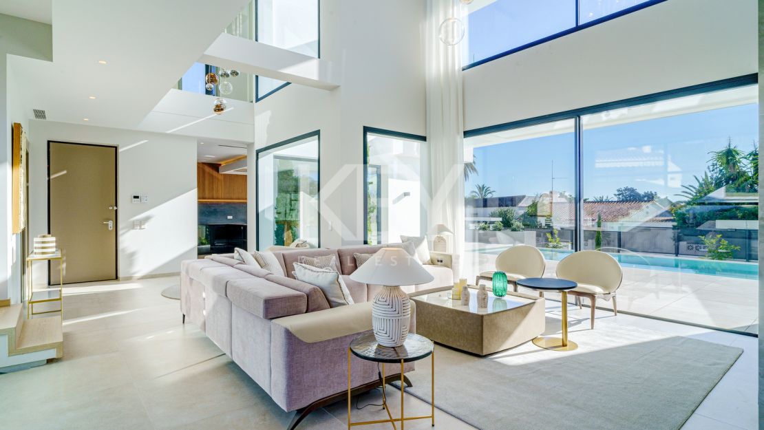 Fabulosa Villa en Venta en Marbesa, Elvira Cerca de la Playa