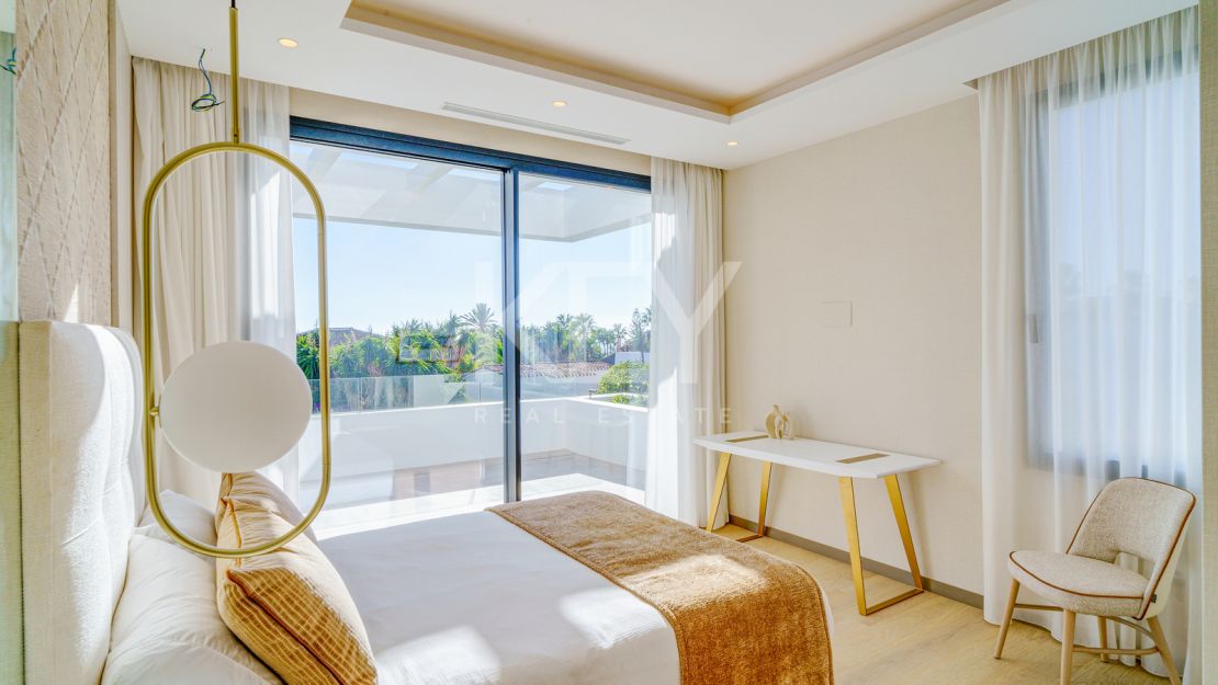Fabulosa Villa en Venta en Marbesa, Elvira Cerca de la Playa