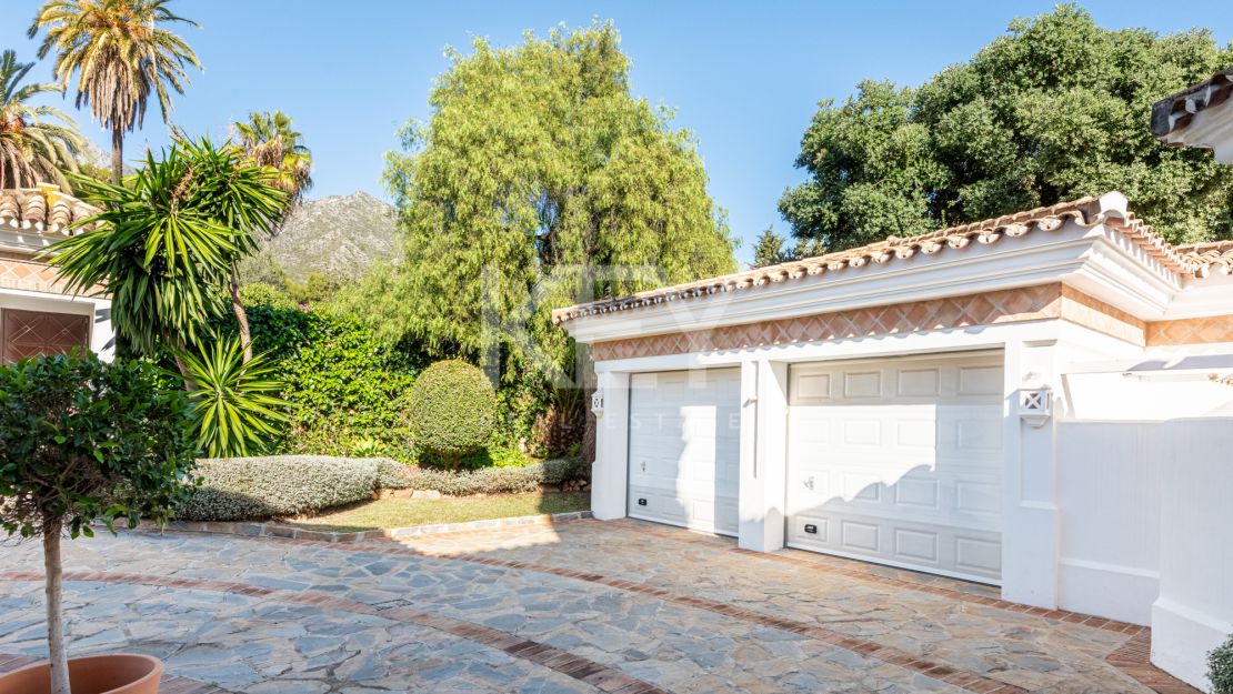Luxurious villa for sale on the Golden Mile, Marbella