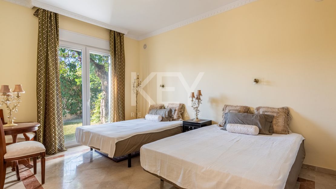 Luxurious villa for sale on the Golden Mile, Marbella