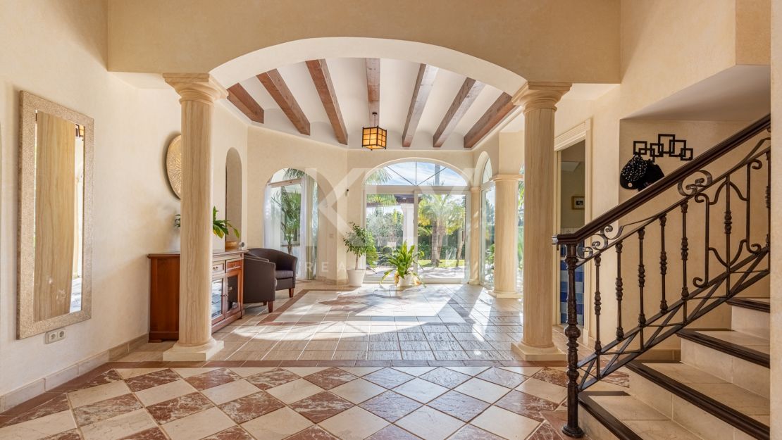 Luxurious villa for sale on the Golden Mile, Marbella