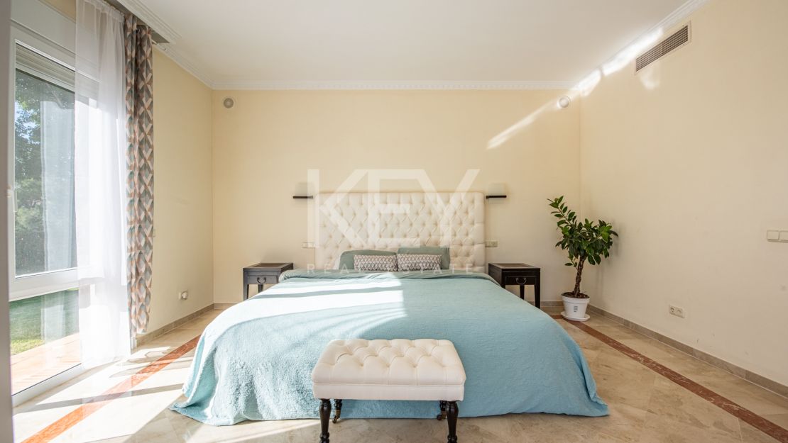 Luxurious villa for sale on the Golden Mile, Marbella