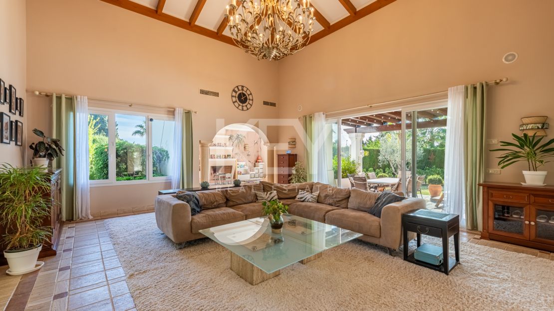 Luxurious villa for sale on the Golden Mile, Marbella