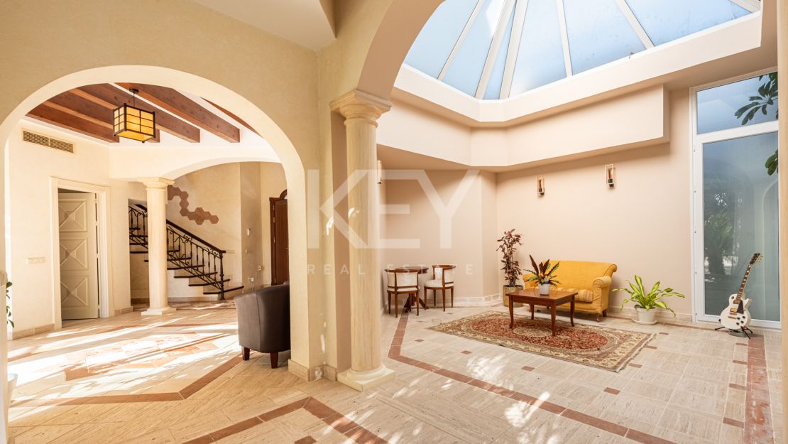 Luxurious villa for sale on the Golden Mile, Marbella