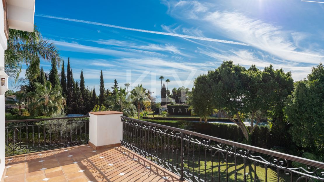 Luxurious villa for sale on the Golden Mile, Marbella