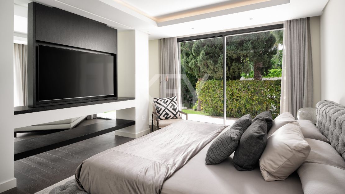 Beachside villa for sale in Marbesa, Marbella