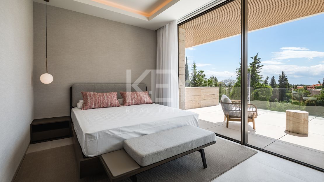 Brand-new contemporary Villa with Spa and solarium in El Paraíso, Benahavís