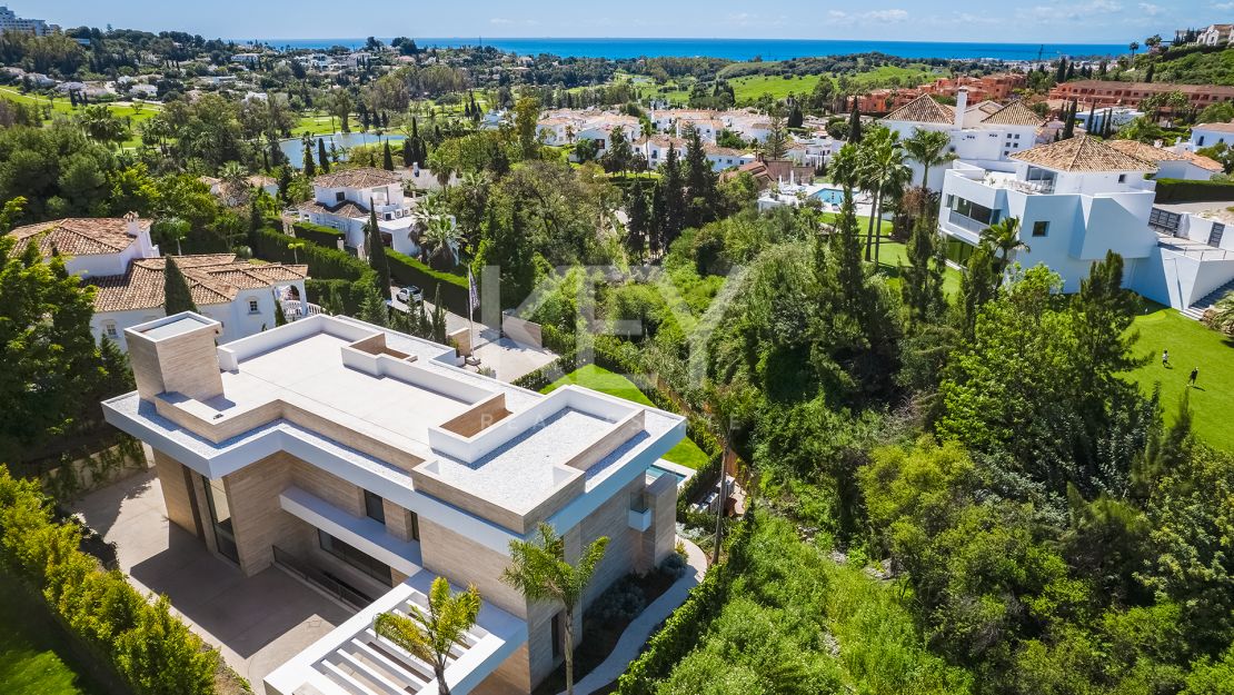 Brand-new contemporary Villa with Spa and solarium in El Paraíso, Benahavís
