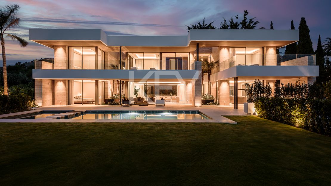 Brand-new contemporary Villa with Spa and solarium in El Paraíso, Benahavís
