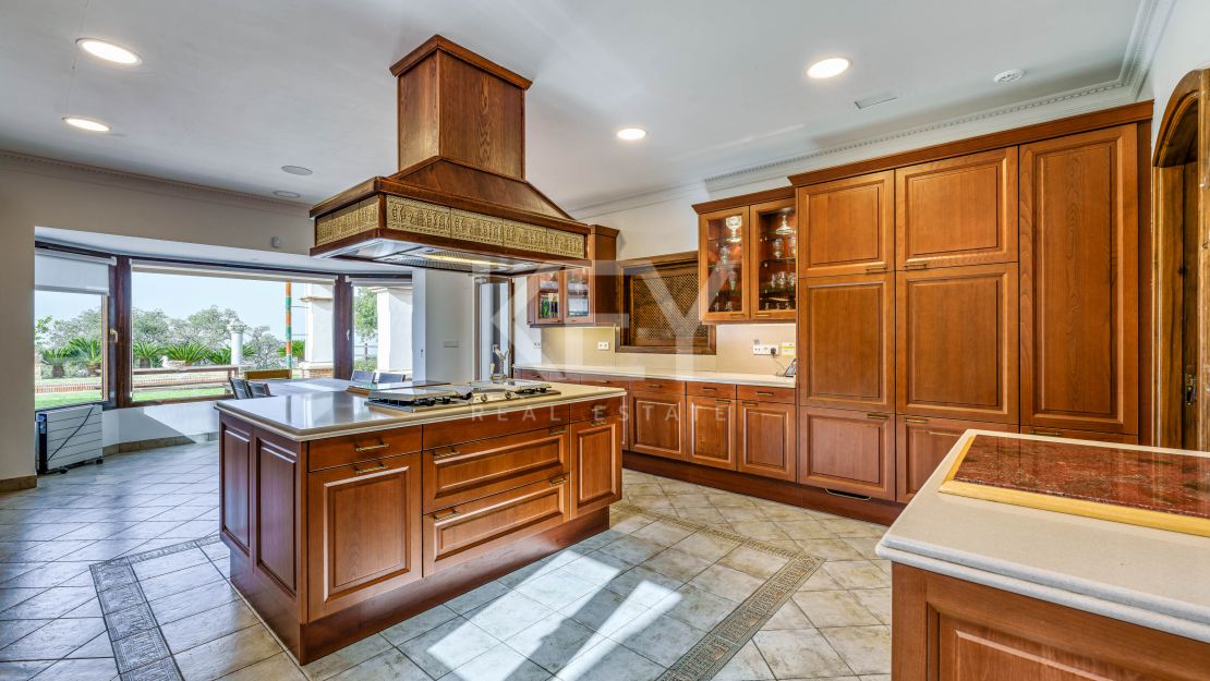 Stunning villa for sale in La Mairena, Marbella East, Marbella