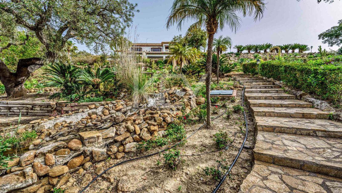 Stunning villa for sale in La Mairena, Marbella East, Marbella