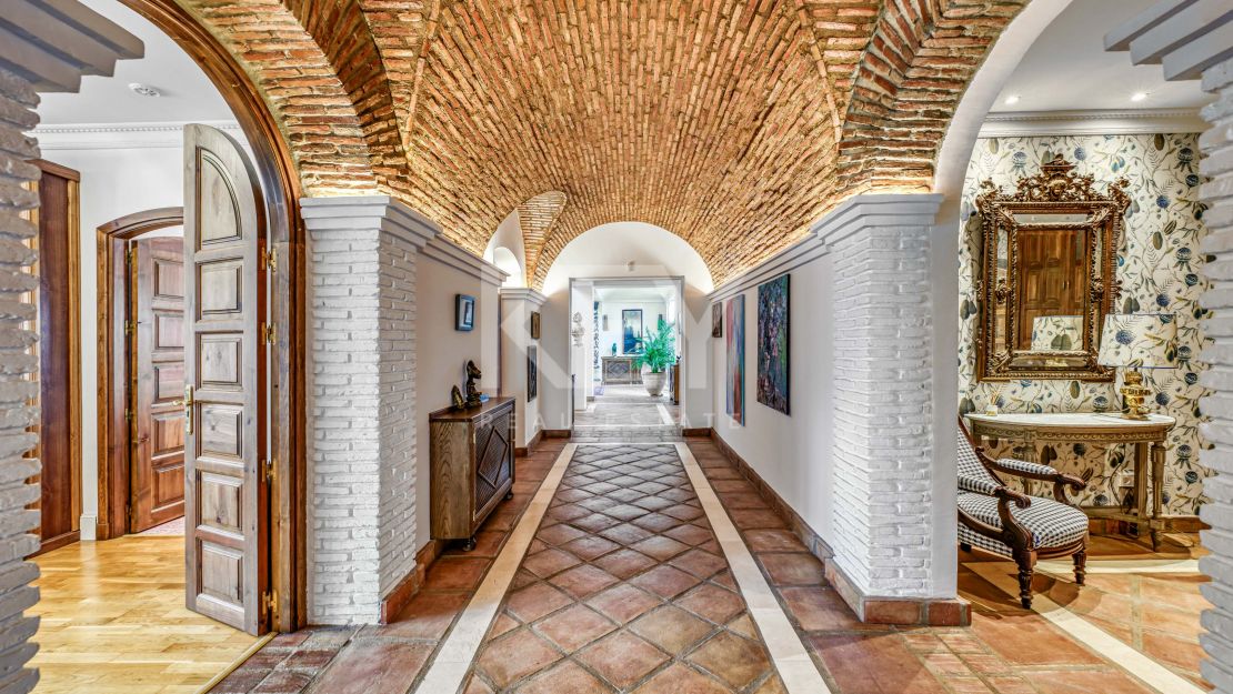 Stunning villa for sale in La Mairena, Marbella East, Marbella