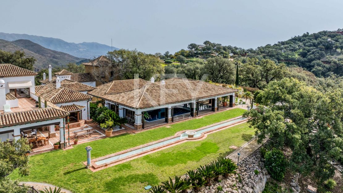 Stunning villa for sale in La Mairena, Marbella East, Marbella