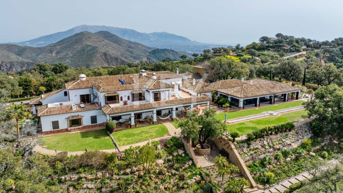 Stunning villa for sale in La Mairena, Marbella East, Marbella