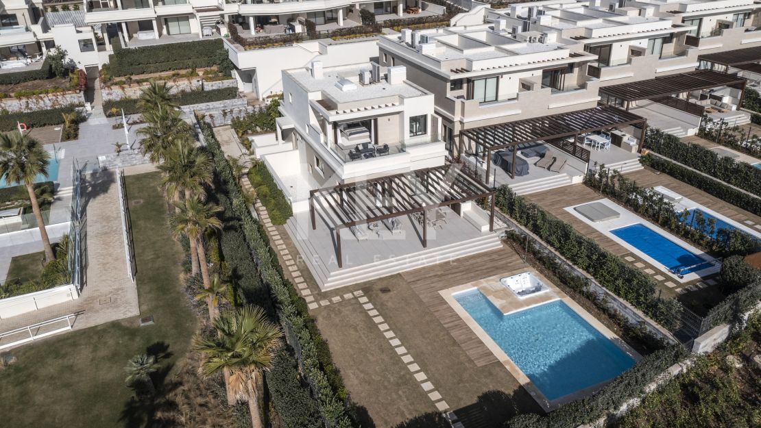 Frontline beach villa for sale on the New Golden Mile Estepona