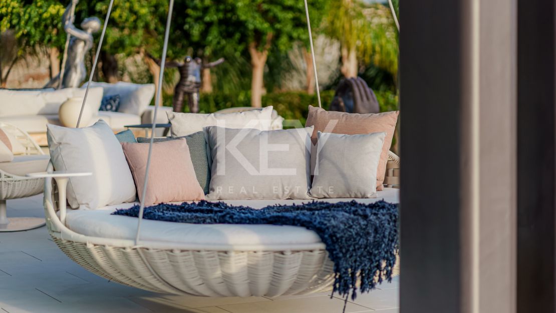Extraordinary 8-bedroom villa with panoramic sea views in La Quinta