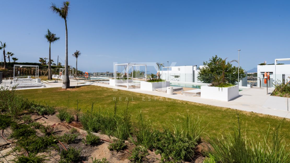 Villa Santana: luxury semi-detached Villa in Santa Clara, Marbella East
