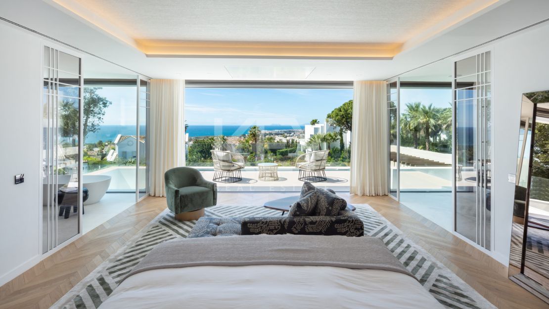 Una verdadera villa de lujo está a la venta en la icónica Sierra Blanca, la Milla de Oro, Marbella