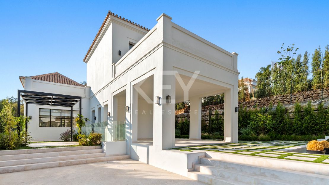 Elegant new-build villa in Marbella’s Golf Valley in La Cerquilla, Nueva Andalucia
