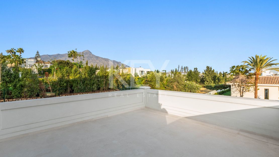 Elegant new-build villa in Marbella’s Golf Valley in La Cerquilla, Nueva Andalucia