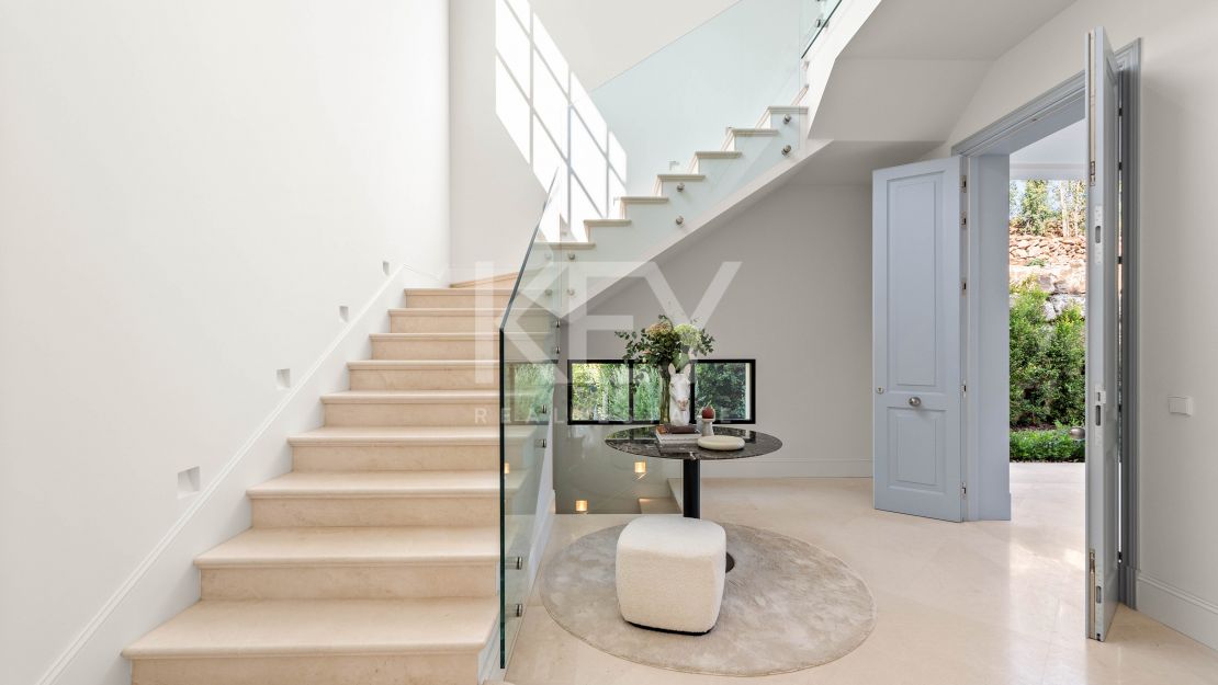 Elegant new-build villa in Marbella’s Golf Valley in La Cerquilla, Nueva Andalucia
