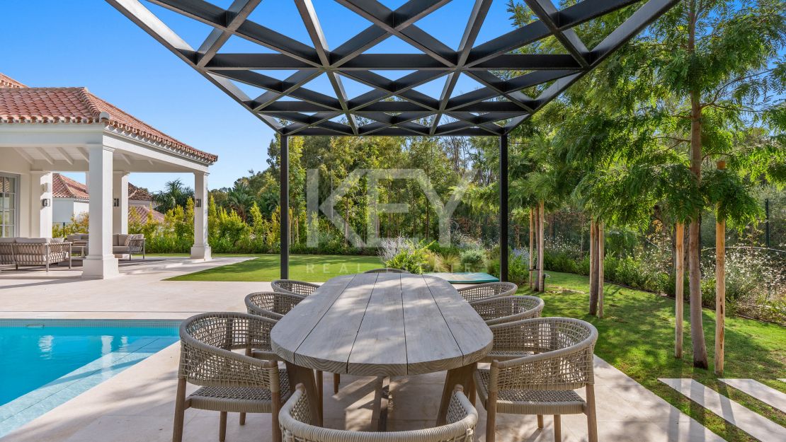 Elegant new-build villa in Marbella’s Golf Valley in La Cerquilla, Nueva Andalucia
