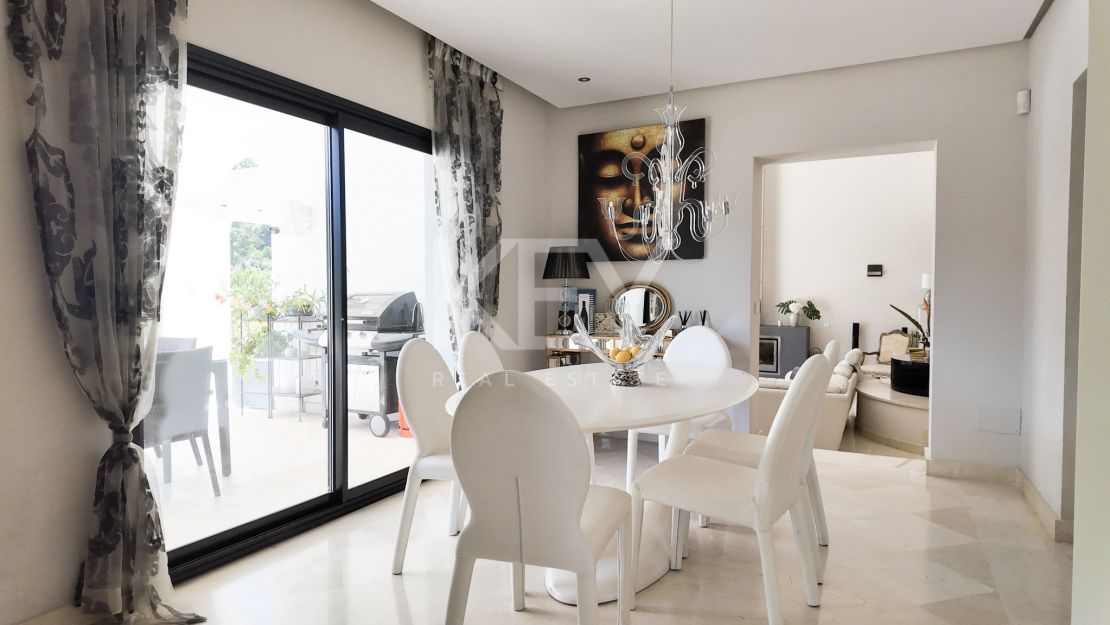 Exquisite villa for sale in El Madroñal, Benahavis
