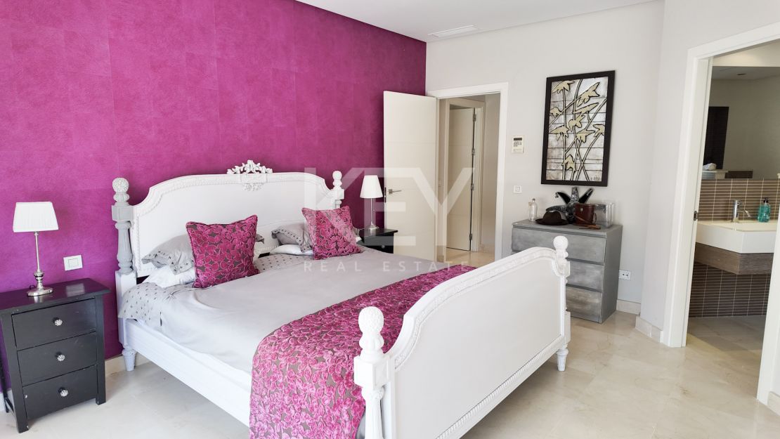 Exquisite villa for sale in El Madroñal, Benahavis
