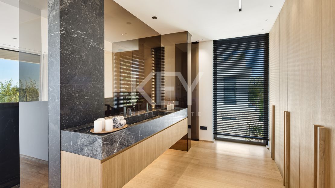 Fabulous villa for sale in Nueva Andalucia, Marbella