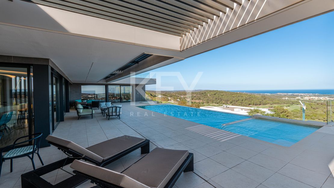 La villa de lujo en venta en una ubicación idílica en La Reserva, Sotogrande