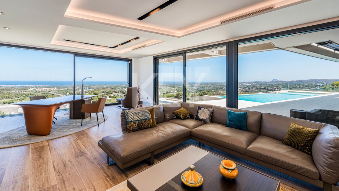 La villa de lujo en venta en una ubicación idílica en La Reserva, Sotogrande