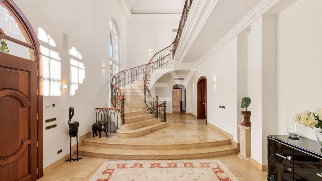 Splendid and luxurious villa for sale in La Zagaleta, Benahavis