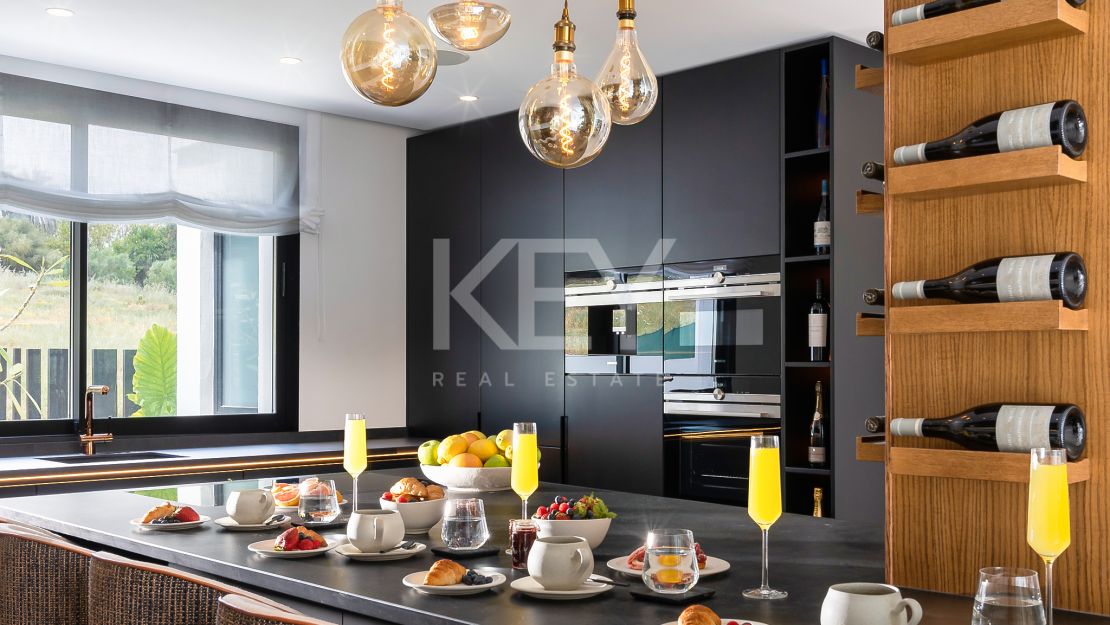 Elegante y lujosa villa en Nueva Andalucía, Marbella