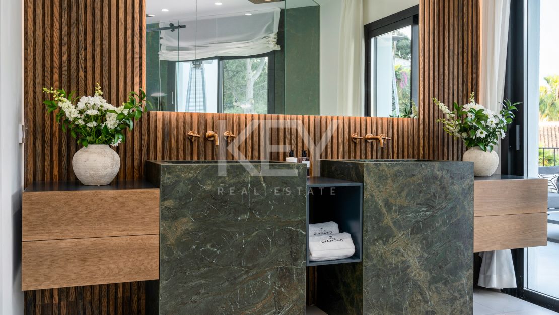 Elegante y lujosa villa en Nueva Andalucía, Marbella