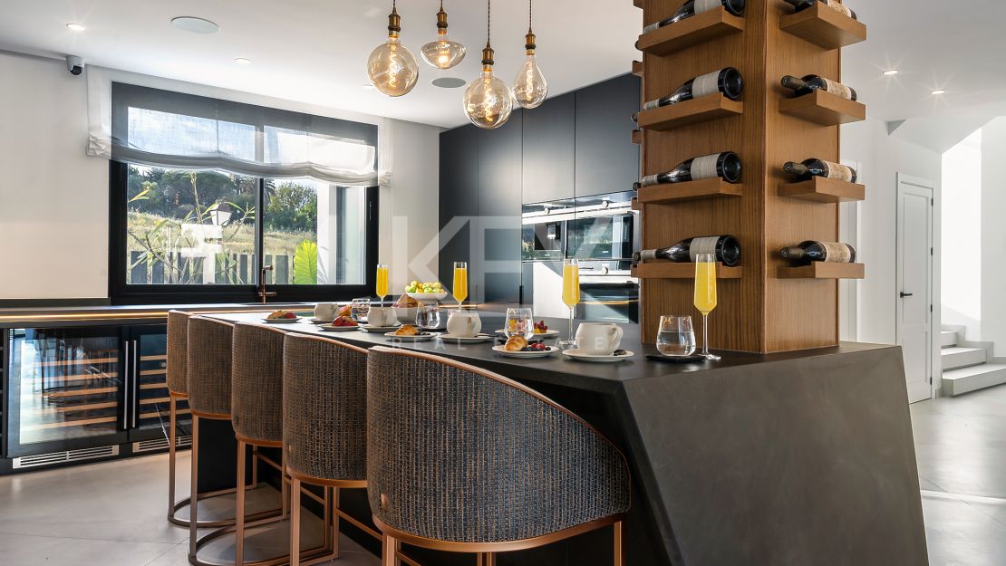 Elegante y lujosa villa en Nueva Andalucía, Marbella