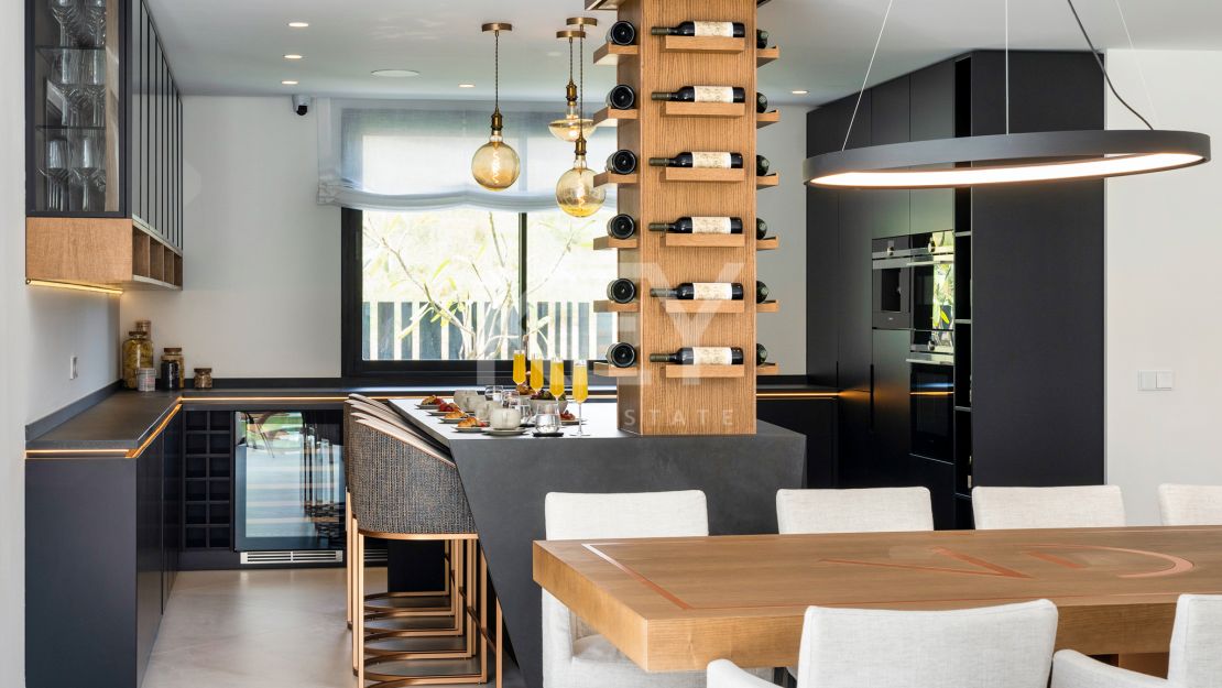 Elegante y lujosa villa en Nueva Andalucía, Marbella