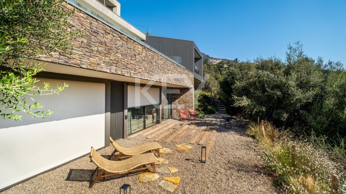Modern villa with outstanding panoramic sea and mountain views for sale in Marbella Club Golf Resort, Benahavis