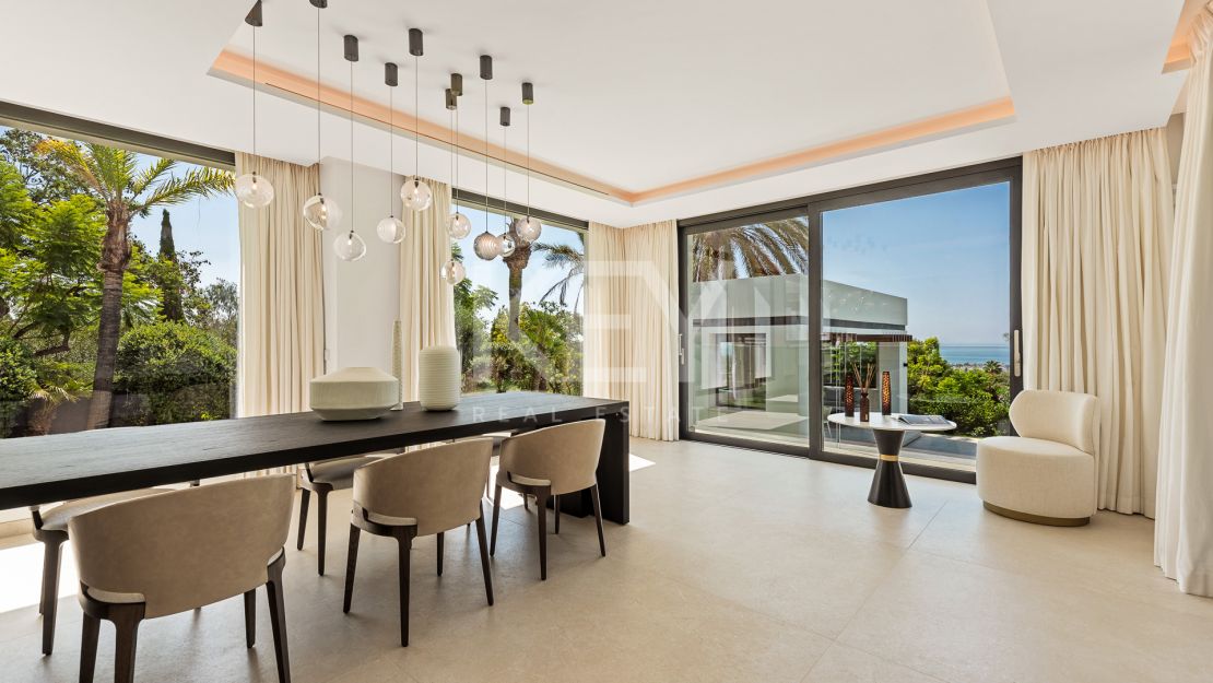 Exquisite brand new villa with panoramic sea and golf views for sale in Los Flamingos, Benahavis