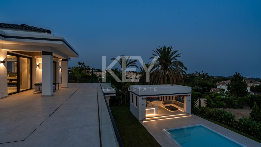 Exquisite brand new villa with panoramic sea and golf views for sale in Los Flamingos, Benahavis