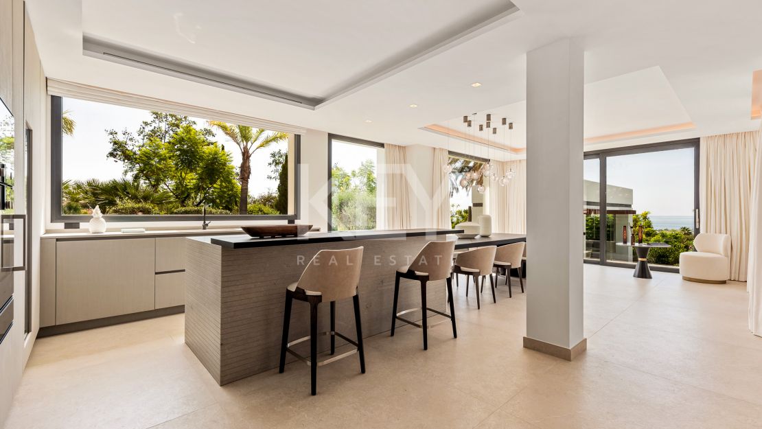 Exquisite brand new villa with panoramic sea and golf views for sale in Los Flamingos, Benahavis