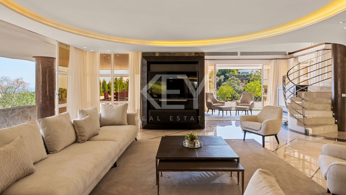 Exquisite villa for sale in a privileged location in La Quinta, Benahavis