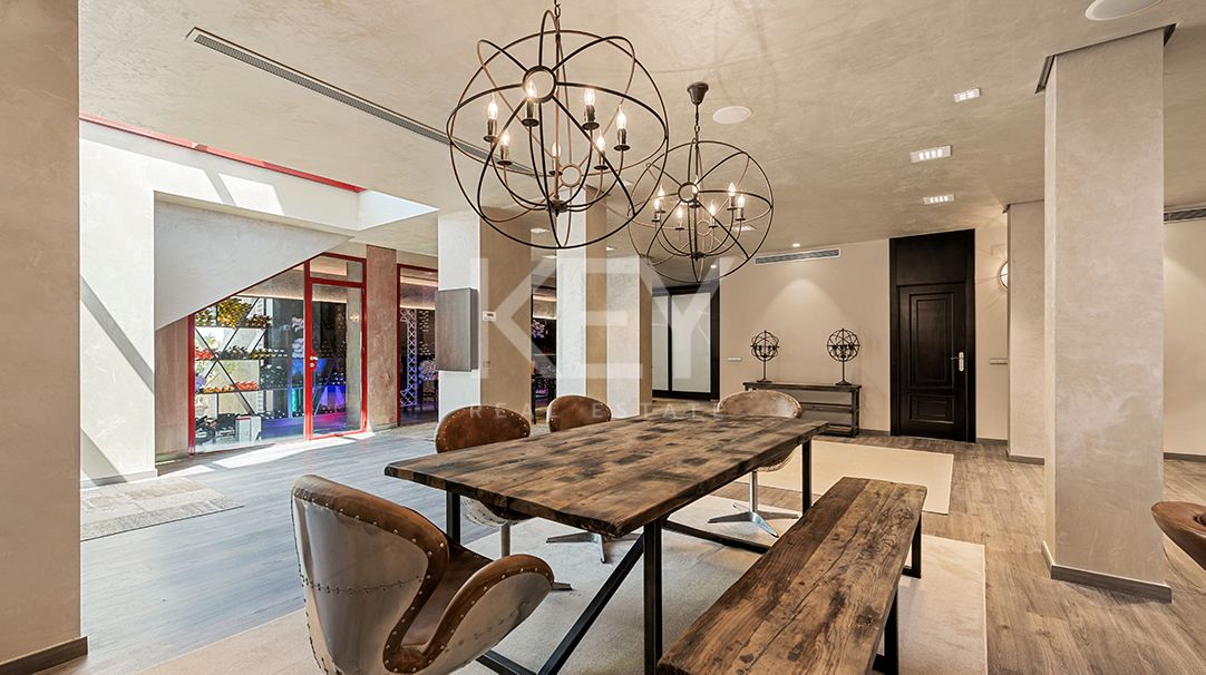 Exquisite villa for sale in a privileged location in La Quinta, Benahavis