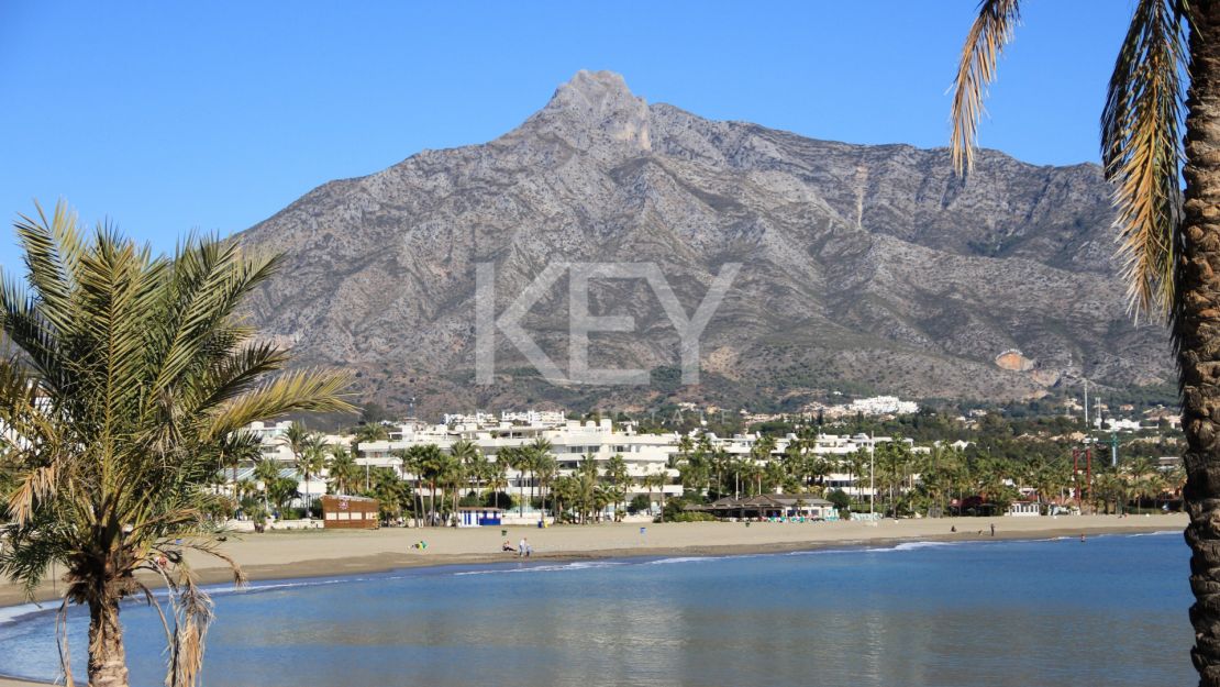 Complejo exclusivo de apartamentos y áticos de moda en venta en San Pedro de Alcantara